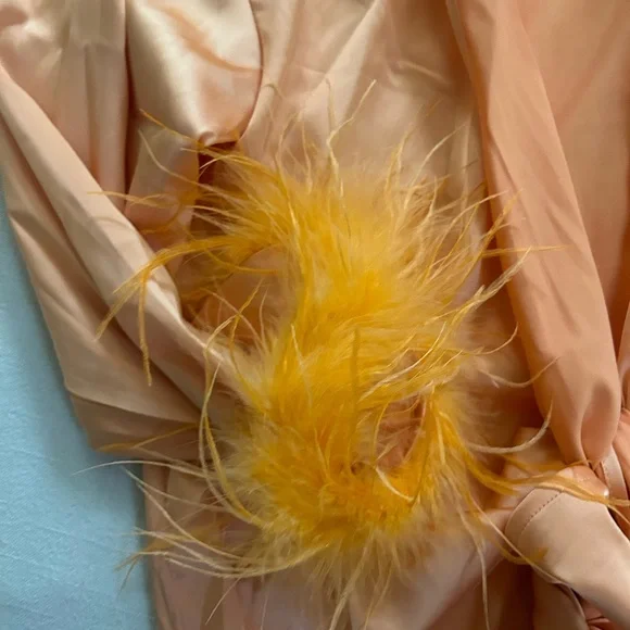 Orange silk top with feather sleeve - from RUMORED - Picture 2 of 2